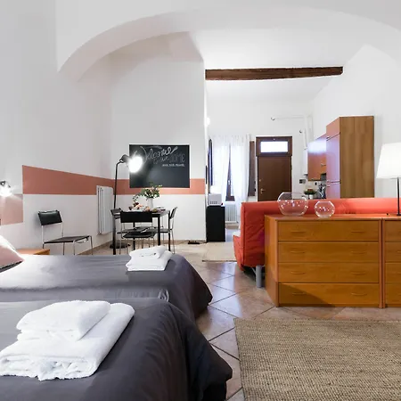 Senzanome - Old Town - Apartment Bologna