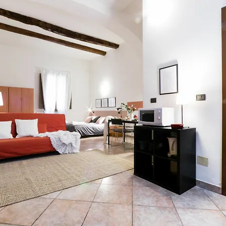 Senzanome - Old Town - Apartment